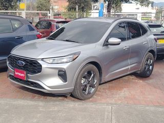 FORD ESCAPE NEW ST LINE. AUT 2,5 HYBRID 4X2 2023