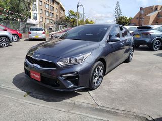 KIA CERATO VIBRANT VIVRO SEDAN. SEC 1,6 2021