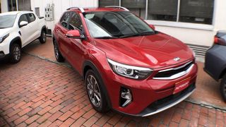 Carro usado Kia Stonic Zenith Mec 1
