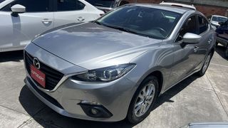 Carro usado Mazda 3 Touring Sedan Sec 2